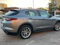 Usata Alfa Romeo Stelvio 210 CV (154 kW) 2017 Grigio SUV