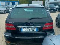 Usata Mercedes B200 140 CV (102 kW) 2009 Nero Monovolume