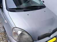 Usata Toyota Yaris 65 CV (47 kW) 2003 Berlina