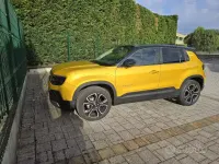 Usado Jeep Avenger Summit 101 HP (74 kW) 2023 Amarelo SUV