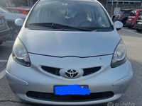Usata Toyota Aygo 68 CV (50 kW) 2009 Grigio Utilitaria