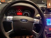 Begagnad Ford S-MAX Titanium 145 HK (106 kW) 2007 Silver Minibuss