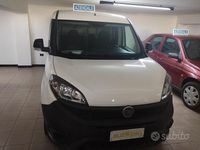 Begagnad Fiat Doblò 105 HK (77 kW) 2019 Vit Minibuss