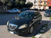 Usata Lancia Delta 120 CV (88 kW) 2011 Nero Utilitaria