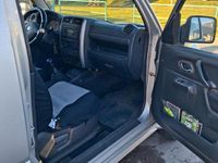Usata Suzuki Jimny 65 CV (47 kW) 2007 Grigio SUV