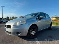 Usata Fiat Grande Punto Dynamic 77 CV (56 kW) 2009 Grigio Utilitaria