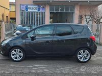 Usata Opel Meriva Cosmo 120 CV (88 kW) 2016 Nero Monovolume
