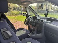 Usata Peugeot 1007 73 CV (53 kW) 2006 Verde Monovolume