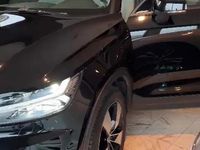 Usata Volvo XC40 60 kW (82 CV) 2020 Nero SUV