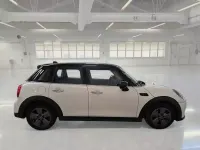 Usata Mini Cooper Classic 135 CV (99 kW) 2023 Utilitaria