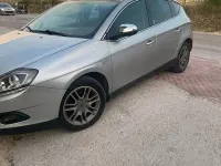 Usata Lancia Delta 120 CV (88 kW) 2010 Grigio Utilitaria