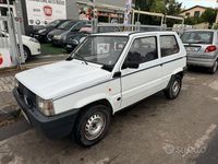 Usata Fiat 750 33 CV (24 kW) 1989 Bianco Berlina