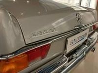Usata Mercedes 280 SE 160 CV (117 kW) 1969 Argento Cabrio