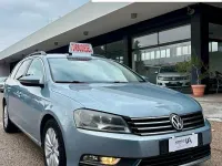 Begagnad VW Passat Comfortline 140 HK (102 kW) 2012 Blå Sedan