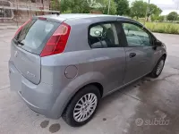 Usata Fiat Grande Punto 65 CV (47 kW) 2008 Grigio Utilitaria