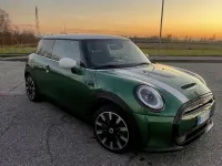 Usata Mini Cooper SE Essential 183 kW (250 CV) 2022 Utilitaria