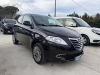 Usata Lancia Ypsilon Silver 85 CV (62 kW) 2013 Viola Utilitaria