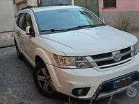 Usata Fiat Freemont 140 CV (102 kW) 2011 Bianco SUV