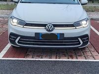 Usata VW Polo Style 95 CV (69 kW) 2023 Grigio Utilitaria