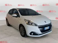 Usata Peugeot 208 Allure 82 CV (60 kW) 2017 Bianco Utilitaria