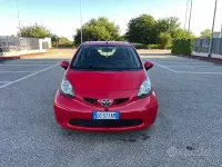 Usata Toyota Aygo 68 CV (50 kW) 2006 Rosso Utilitaria