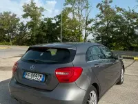 Usata Mercedes A180 109 CV (80 kW) 2016 Grigio Utilitaria
