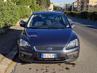Usado Ford Focus 90 HP (66 kW) 2006 Azul Sedan