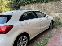Usata Mercedes A180 109 CV (80 kW) 2016 Bianco Utilitaria