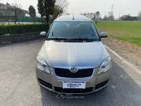 Usata Skoda Roomster 64 CV (47 kW) 2009 Beige Monovolume