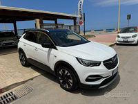 Usata Opel Grandland X 131 CV (96 kW) 2019 Bianco metallizzato SUV