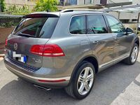 Usata VW Touareg Executive 204 CV (150 kW) 2017 Argento SUV
