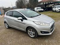 Usata Ford Fiesta Titanium 75 CV (55 kW) 2014 Grigio Utilitaria