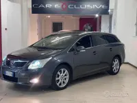 Usata Toyota Avensis Executive 147 CV (108 kW) 2010 Grigio Station wagon