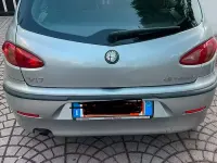 Usata Alfa Romeo 147 105 CV (77 kW) 2002 Grigio Utilitaria