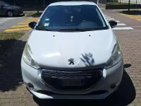 Usata Peugeot 208 Access 82 CV (60 kW) 2012 Bianco Utilitaria