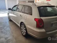 Usata Toyota Avensis 150 CV (110 kW) 2007 Grigio Station wagon