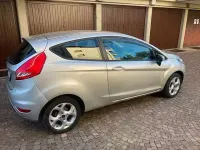 Usata Ford Fiesta 60 CV (44 kW) 2012 Grigio Berlina