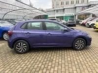 Usata VW Polo Life 95 CV (69 kW) 2022 Viola Utilitaria