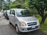 Usata Opel Agila 75 CV (55 kW) 2004 Grigio Monovolume