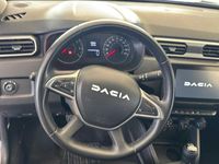 Käytetty Dacia Duster Comfort 116 HP (85 kW) 2023 Musta Katumaasturi