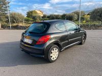 Usata Peugeot 207 73 CV (53 kW) 2007 Nero Berlina