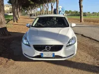 Usado Volvo V40 Kinetic 120 CV (88 kW) 2018 Blanco Berlina