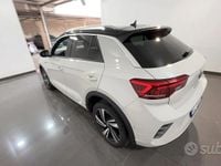 Usata VW T-Roc R-line 116 CV (85 kW) 2022 Beige SUV