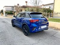 Usata VW T-Roc R-line 150 CV (110 kW) 2023 Blu SUV