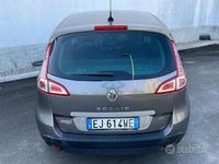 Usata Renault Scénic III Luxe 131 CV (96 kW) 2011 Grigio Monovolume