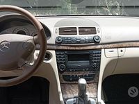 Usata Mercedes E280 177 CV (130 kW) 2005 Grigio Station wagon