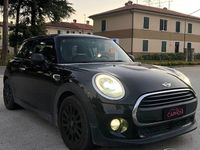 Begagnad Mini ONE 75 HK (55 kW) 2016 Svart Halvkombi