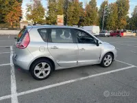 Usata Renault Scénic III 110 CV (80 kW) 2011 Grigio Monovolume