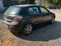 Usata Opel Astra 150 CV (110 kW) 2005 Nero Berlina