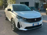 Usata Peugeot 3008 Allure 131 CV (96 kW) 2022 Bianco SUV